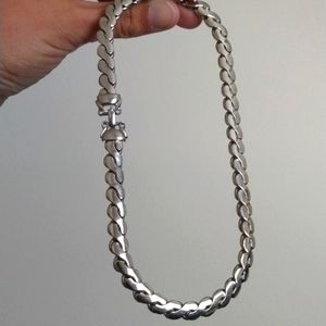 Choker chain necklace heavy and comfortable silver tone
